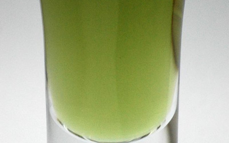 Chartreuse — это жёлто-зелёный цвет, а не тёмно-красный, как думает большинство