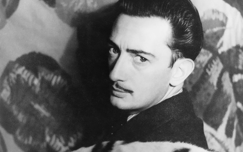 Сальвадор Дали рисовал картины, держа палец на грани между сном и бодрствованием.