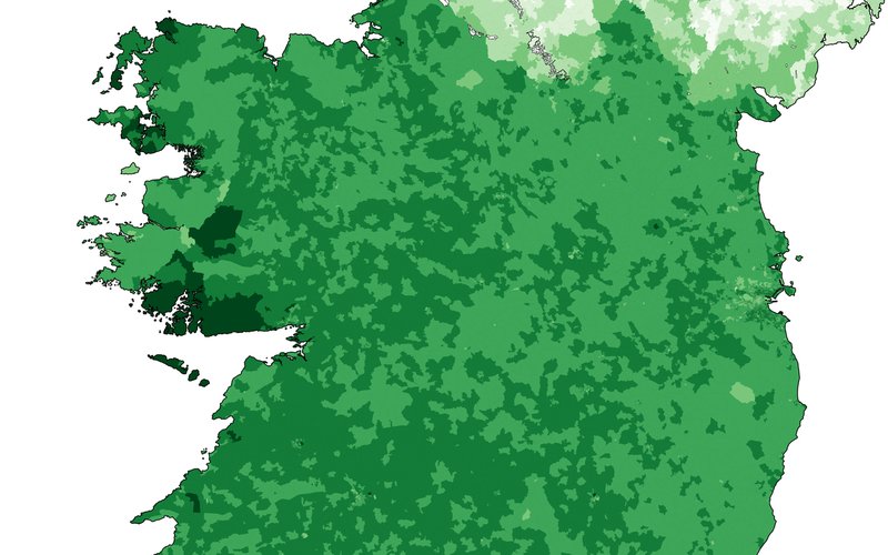 В ирландском языке VSO-порядок слов (глагол-подлежащее-дополнение), противоположный русскому и англи