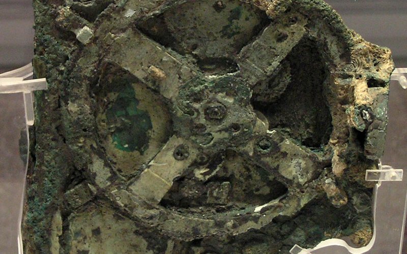 Антикитерский механизм — компьютер возрастом 2100 лет, вычислявший затмения