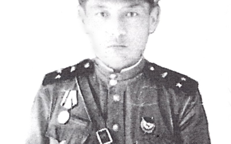 Галий плавится в горячем чае и течёт, как металлическая вода.